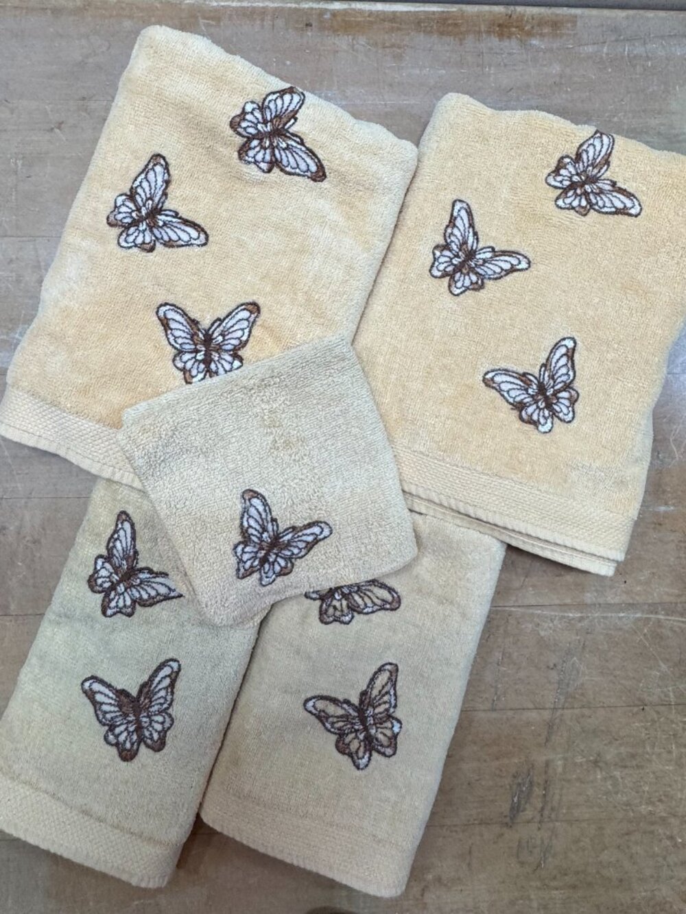 MARTEX Vintage Embroidered Butterfly Towels Lot of 5 MCM Vintage Retro